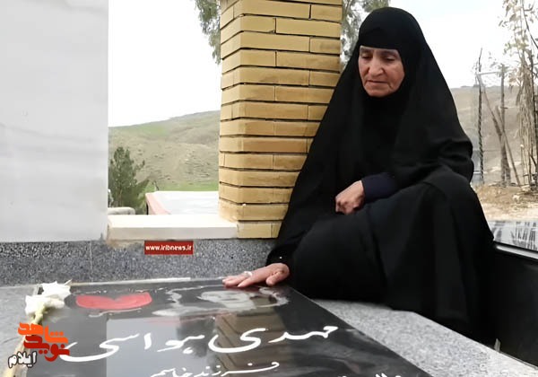 مادر شهید نوجوان: جوانان به خاطر حفظ خون شهدا در انتخابات شرکت کنند