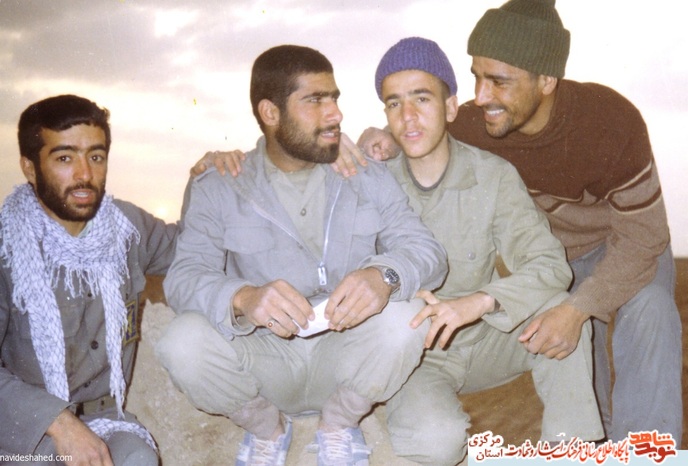 از چپ: احمدرضا هدایتی - اصغر آقاجانی - شهید قدرت الله مظفری - شهید محمد کریمی