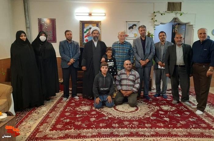 دیدار مسئولان با پدر معزز شهید والامقام امید صفایی - چهارشنبه دوم آذر ۱۴۰۱ شهر درجزین