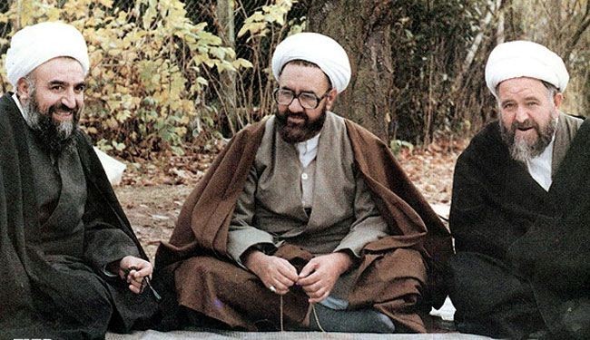 بمناسبة يوم المعلم وذكرى أستشهاد الشهيد مرتضى مطهري