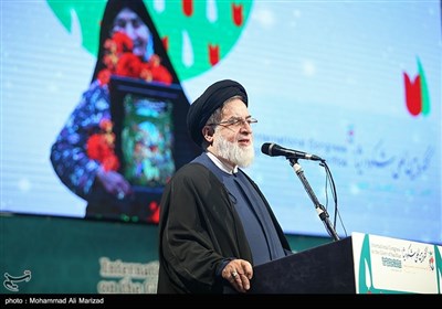 امام(ره) مفهوم «شهادت» را در قاموس جمهوری اسلامی جانمایی کردند/ «شکوه ایثار» تجلیل ملی از مقام مادران و همسران شهدا