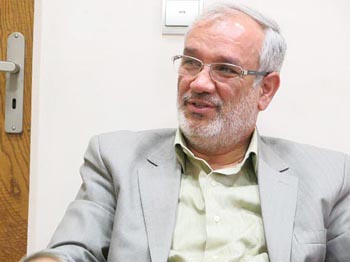سر خم نکردن شهید خرازی در مقابل خمپارهها بی دلیل نبود سر خم نکردن شهید خرازی در مقابل خمپارهها بی دلیل نبود