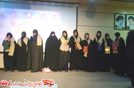 مسؤولان فرهنگی فضایی را در اختیار شاعران آئینی کرمانشاه قرار دهند مسؤولان فرهنگی فضایی را در اختیار شاعران آئینی کرمانشاه قرار دهند