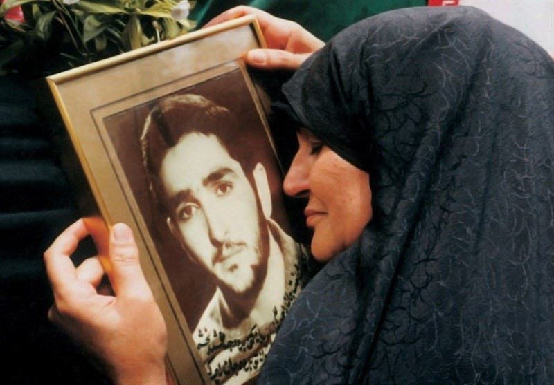 پوسترهایی برای مادران شهدا پوسترهایی برای مادران شهدا