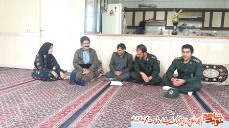 دیدار با خانواده های ایثارگر و شاهد دهستان قوری قلعه+ تصویر دیدار با خانواده های ایثارگر و شاهد دهستان قوری قلعه+ تصویر