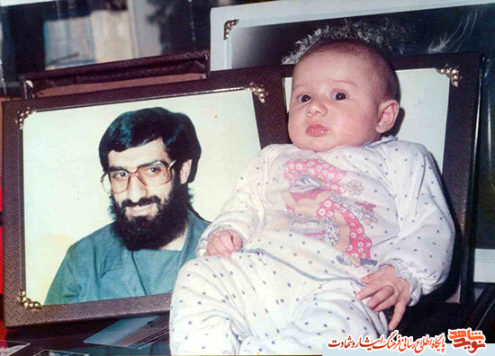 قنداقه دختر روی تابوت پدر/دیداری که رفت به قیامت قنداقه دختر روی تابوت پدر/دیداری که رفت به قیامت