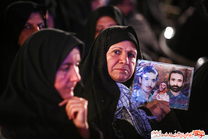 برگزاری کنگره ملی سرداران و ۱۴۰۰ فلاورجان با سخنرانی سردار جعفری برگزاری کنگره ملی سرداران و ۱۴۰۰ فلاورجان با سخنرانی سردار جعفری