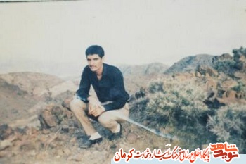 مادر شهید «محمدرضا احمد یوسفی» به فرزند شهیدش پیوست مادر شهید «محمدرضا احمد یوسفی» به فرزند شهیدش پیوست