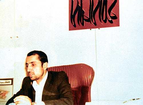 من او را انسانی فکور و متمرکز می دیدم که بسیار فکر می کرد من او را انسانی فکور و متمرکز می دیدم که بسیار فکر می کرد