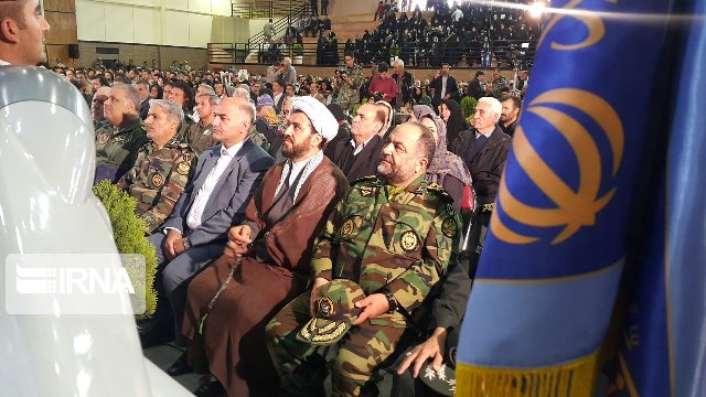 فیلم/ یادواره 9 شهید خلبان و 284 شهید ارتش در شهرستان ملایر برگزار شد فیلم/ یادواره 9 شهید خلبان و 284 شهید ارتش در شهرستان ملایر برگزار شد