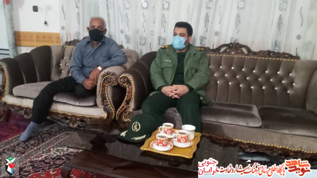 با جانباز گرانقدر محمد براتی در شهرستان سرایان دیدار به عمل آمد با جانباز گرانقدر محمد براتی در شهرستان سرایان دیدار به عمل آمد