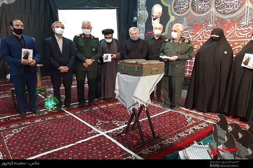 گزارش تصویری| رونمایی از کتاب هما گزارش تصویری| رونمایی از کتاب هما