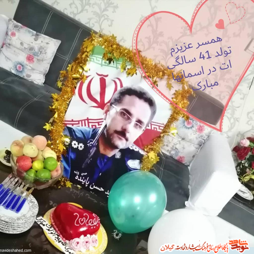 مردانی بی ادعا که دستمزد خود را فقط از خداوند طلب میکنند مردانی بی ادعا که دستمزد خود را فقط از خداوند طلب میکنند