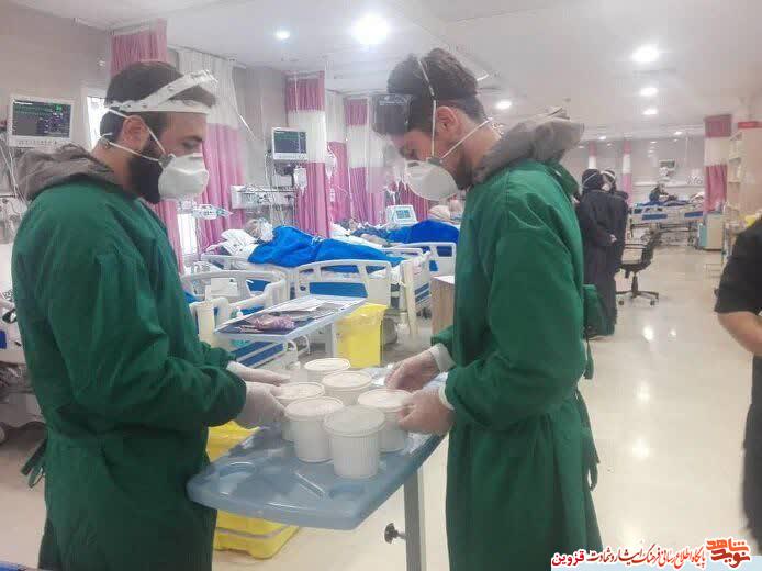 طلاب و روحانیون قزوینی در مبارزه با ویروس کرونا پیشگام هستند طلاب و روحانیون قزوینی در مبارزه با ویروس کرونا پیشگام هستند