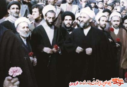 نقش آیتالله باریکبین در تبلیغ و پشتیبانی از انقلاب تاثیرگذار بود نقش آیتالله باریکبین در تبلیغ و پشتیبانی از انقلاب تاثیرگذار بود