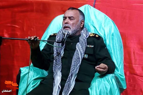 رونمایی از کتاب های «شاهد سوم» و «خط‌شکن» در گردهمایی رزمندگان گردان خط‌شکن