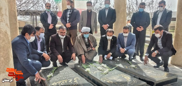 والدین شهدا نعمت بزرگی برای انقلاب هستند