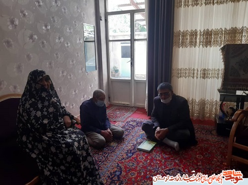 دیدار رئیس بنیاد شهید بروجرد با خانواده شهیدان «حمیدرضا و محمدحسن نهاوندی»