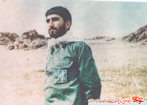 عاشورای حسینی را هر سال از سال پیش بهتر زنده نگه دارید