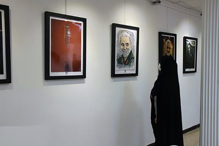 نمایشگاه آثار تجسمی با موضوع «حاج قاسم» در سنندج افتتاح شد