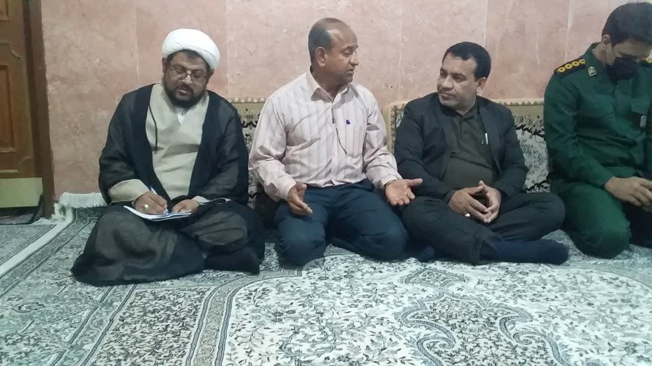 سفر یکروزه مدیرکل بنیاد هرمزگان به شهر هشت‌بندی از توابع میناب