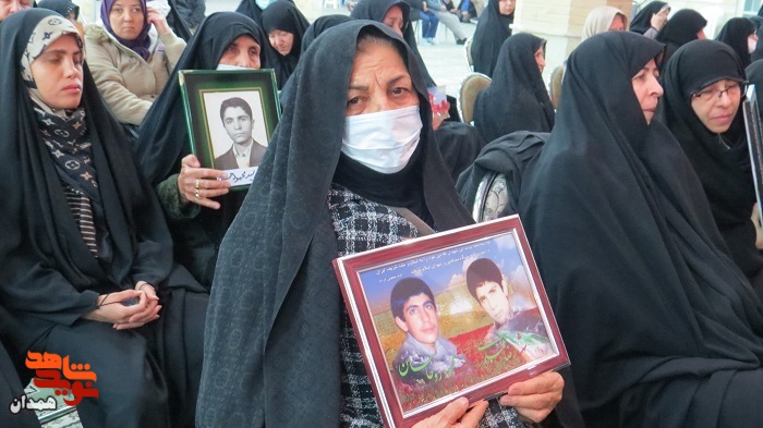 گزارش تصویری| آئین گرامیداشت همسران و مادران شهدا (۳)