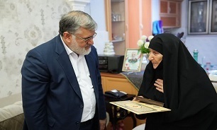 دیدار استاندار آذربایجانغربی با مادر شهید «حسن رحیم پور» دیدار استاندار آذربایجانغربی با مادر شهید «حسن رحیم پور»