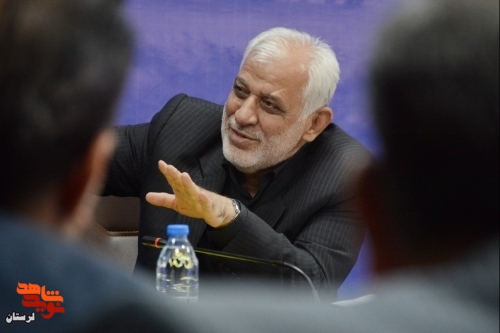 بررسی مشکلات ایثارگران در دیدار حضوری با استاندار لرستان