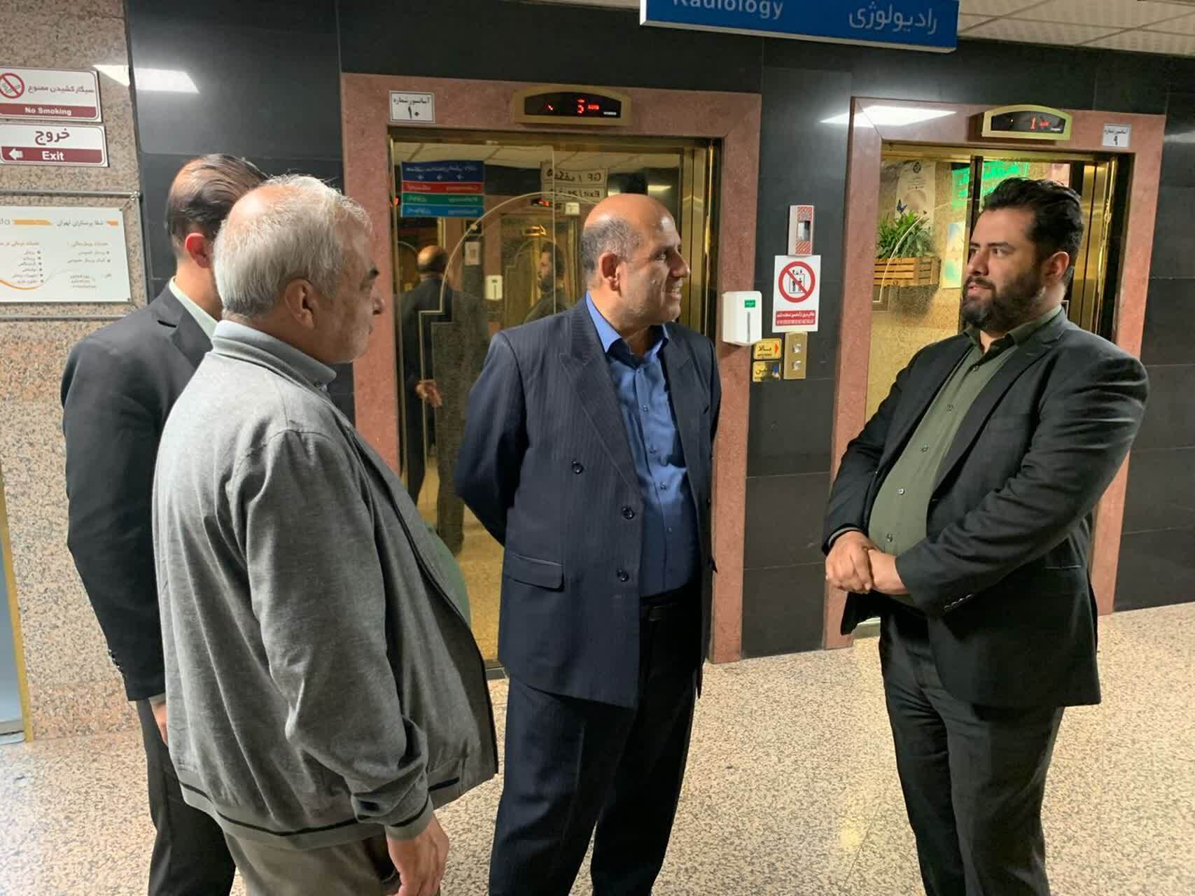 عیادت مدیرکل بنیاد شهید و امور ایثارگران تهران بزرگ با پدر شهید جشنی تهرانی و جانبازان بستری در                                                                                             بیمارستان خاتم انبیا علیها السلام