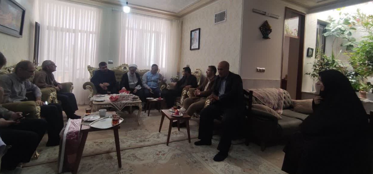 مدیر کل حج و زیارت خراسان شمالی از خانواده شهید منا «غلامرضا محمودی» دیدار کرد+ تصاویر
