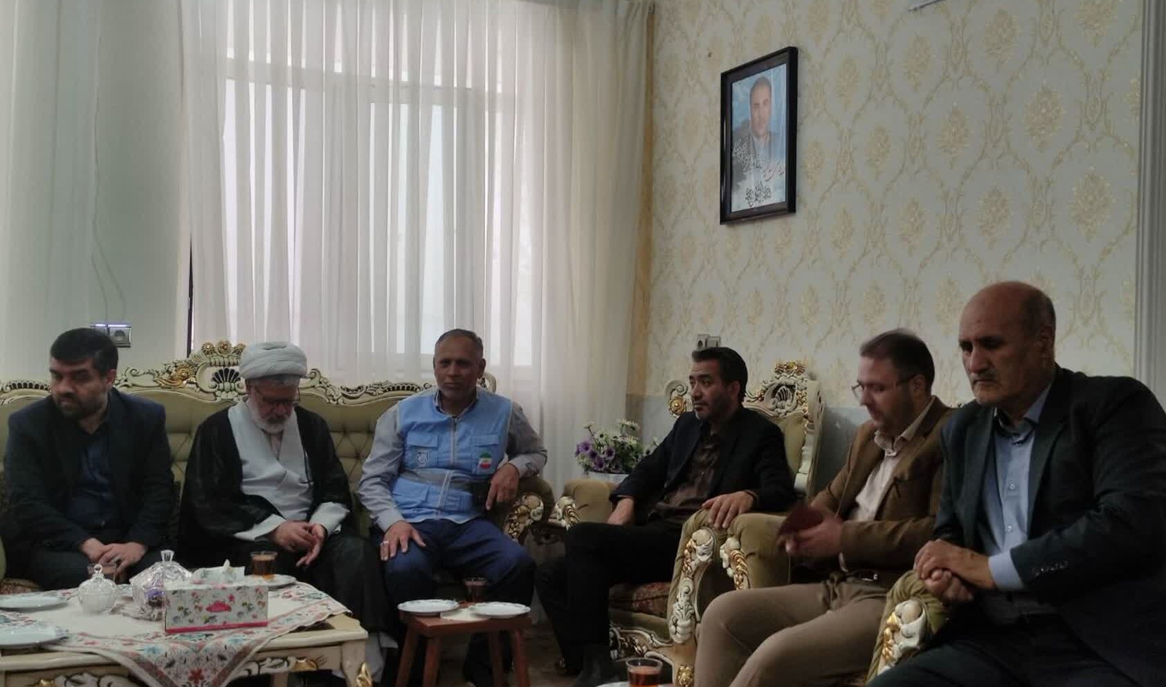 مدیر کل حج و زیارت خراسان شمالی از خانواده شهید منا «غلامرضا محمودی» دیدار کرد+ تصاویر