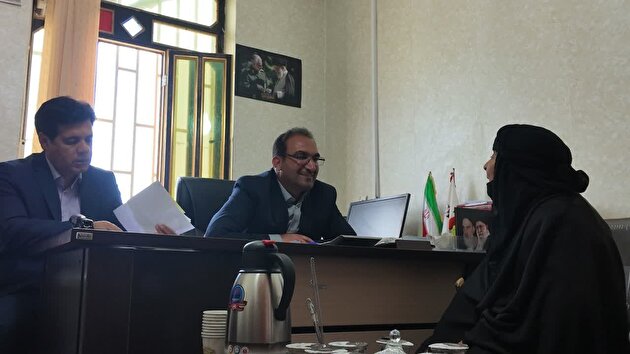 ملاقات مردمی مدیرکل بنیاد شهید و امور ایثارگران استان ایلام در شهرستان سیروان با جامعه ایثارگری