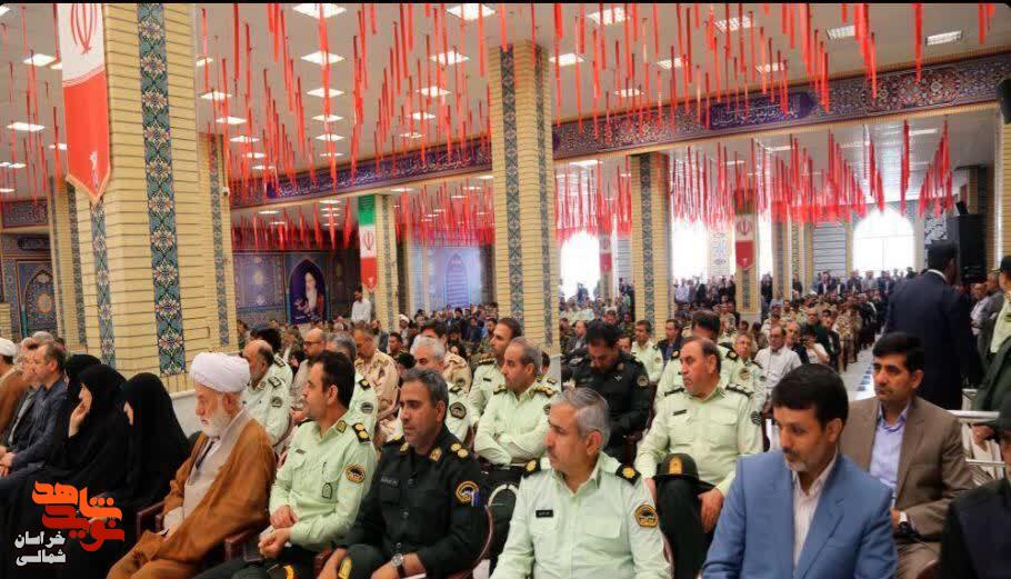 تصاویر/غبارروبی مزار شهدا به مناسبت گرامیداشت آزادسازی خرمشهر در خراسان شمالی