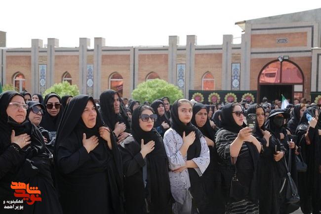 تصاویر/عزاداری روز عاشورا در گلزار شهدای گچساران