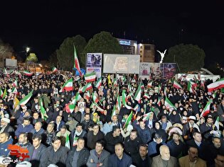 مراسم چهلم رهبر شهید و شهدای جنگ رمضان در میدان...