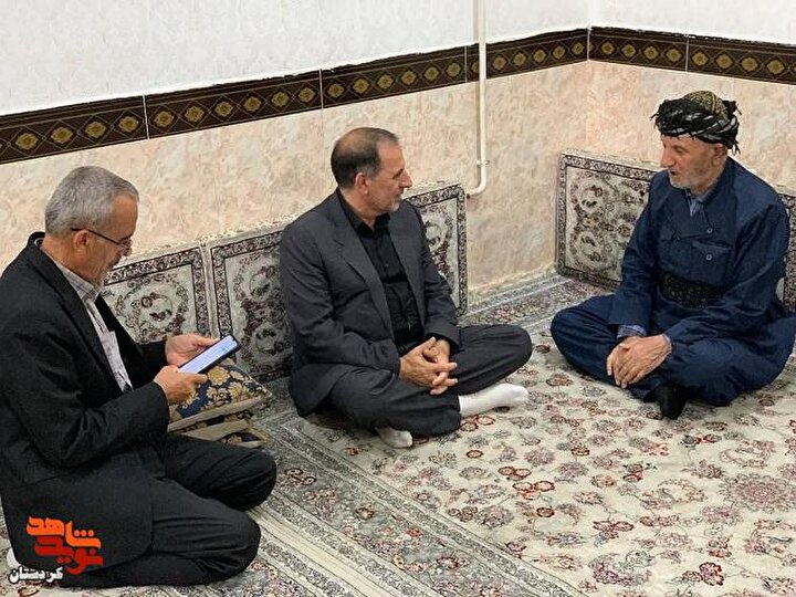 مدیرکل بنیاد شهید استان با خانواده‌های معظم شهدا و ایثارگران دیواندره دیدار کرد
