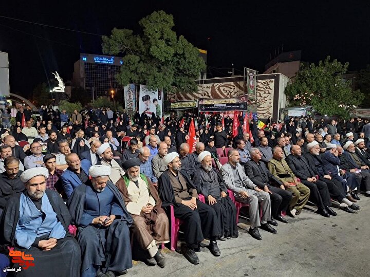 کلیپ اول|۱۶۴ شب ایستادگی؛ اجتماع «جنگ تمدنی رمضان» در میدان آزادی سنندج