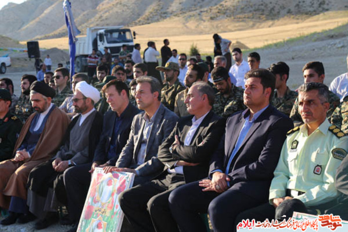 مراسم سنتی چمر تشییع و تدفین پیکر مطهر شهدای گمنام در شهرستان ملکشاهی