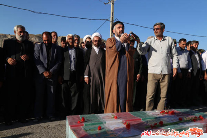 مراسم سنتی چمر تشییع و تدفین پیکر مطهر شهدای گمنام در شهرستان ملکشاهی