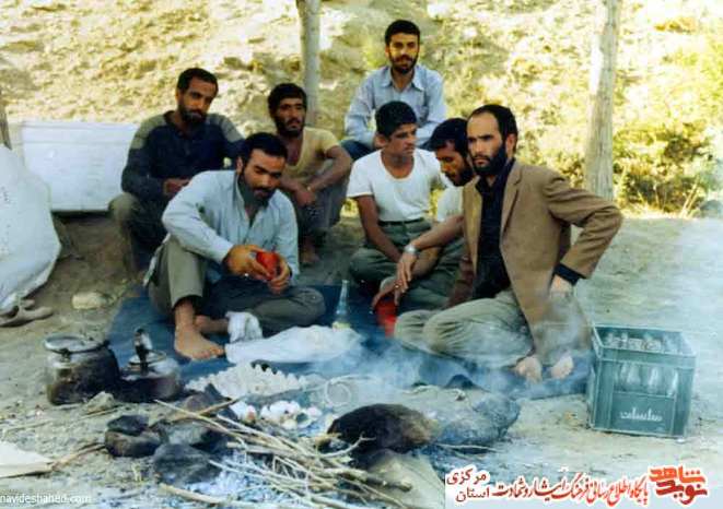 از چپ: شهید کاوه نبیری - رضا رحیمی - محمد پولادوند- شهید اصغر رجایی - احمد سلیم آبادی - غلامعباس صالحی - یوسف صدرائی
