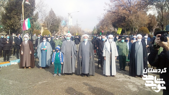 تشییع و تدفین پیکر مطهر ۲ شهید گمنام در دانشگاه فرهنگیان کردستان