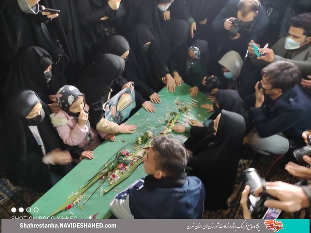 مراسم تشییع در حرم مطهر جعفربن موسی‌الکاظم(ع)