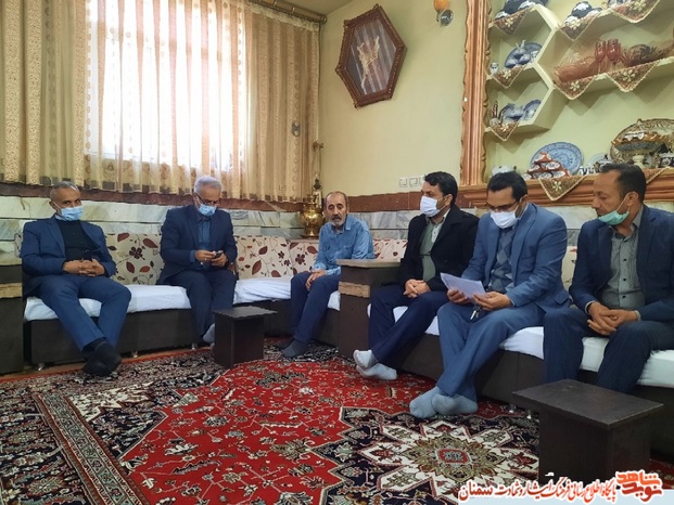 دیدار مسئولین بنیاد شهید استان سمنان با جانباز گرانقدر عباس رضائیان - پانزدهم آذرماه ۱۴۰۰ شهرستان مهدیشهر