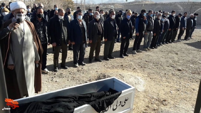 مراسم خاکسپاری پدر گرامی شهید والامقام حجتالله صادقی - یکم دیماه ۱۴۰۰ روستای محمدآباد شهرستان میامی