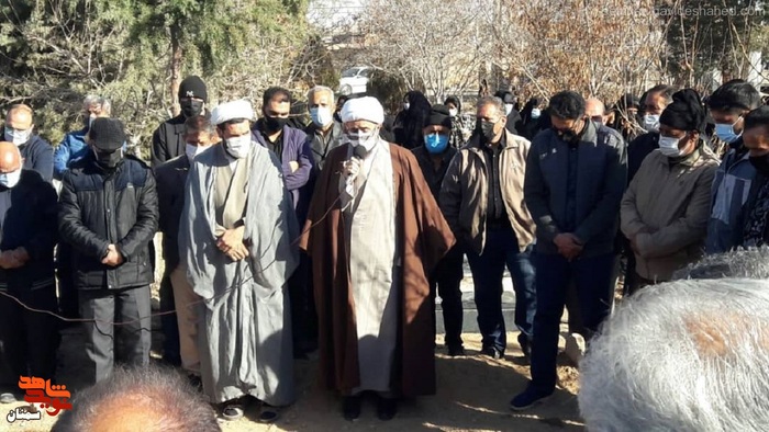 مراسم خاکسپاری پدر گرامی شهید والامقام حجت‌الله صادقی - یکم دی‌ماه ۱۴۰۰ روستای محمدآباد شهرستان میامی