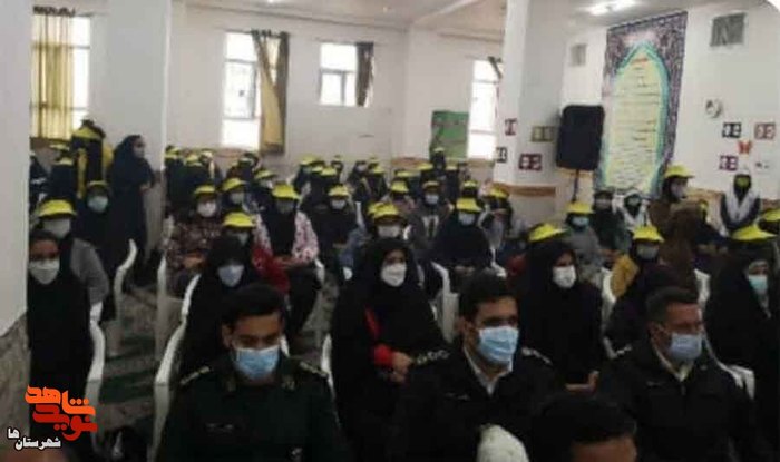 زنگ انقلاب در آموزشگاه خاتم الانبیا(ص) شهرستان پیشوا