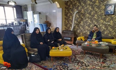 دیدار رئیس بنیاد شهید شهرستان مهدی‌شهر با خانواده گرامی جانباز ۵۵ درصد متوفی محمود شکری- بیست و چهارم بهمن‌ماه ۱۴۰۱ شهرستان مهدی‌شهر
