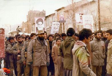 پیرانشهر 1362 - راهپیمایی حمایت از جمهوری اسلامی ایران 
