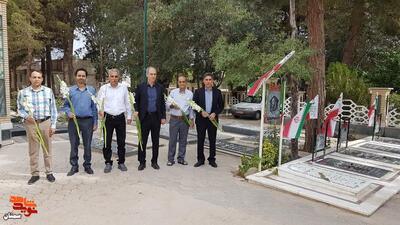 تجدید میثاق جمعی از کارکنان ادارات شاهرود و بسطام با آرمانهای شهدا- بیست و سوم تیرماه ۱۴۰۴ گلزار شهدای شهرستان شاهرود